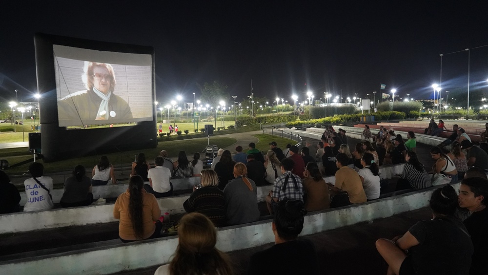 CINE MÓVIL PROVINCIAL POR LA MEMORIA EN MERLO