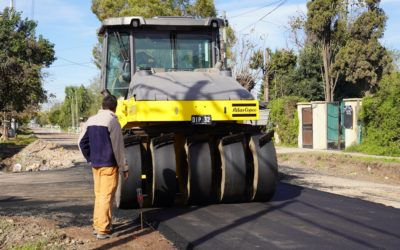 AVANZAN OBRAS DE PAVIMENTACIÓN EN AGUSTÍN FERRARI