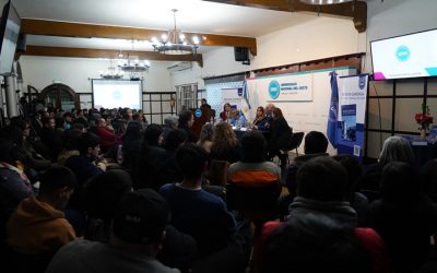 CONFERENCIA SOBRE DERECHO EN LA UNO