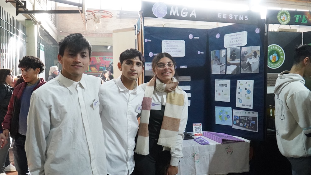 FERIA DE CIENCIA Y TECNOLOGÍA EN MERLO