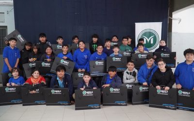 ALUMNOS DE MERLO RECIBIERON TABLEROS TÉCNICOS