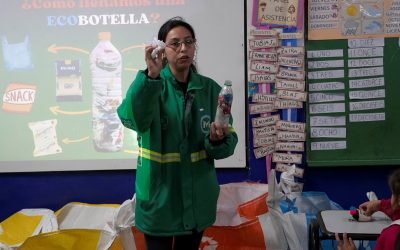 TALLER SOBRE RECICLADO PARA LOS CHICOS DE MERLO