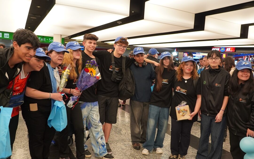 LOS “EMBAJADORES MERLENSES POR MALVINAS” CUMPLIERON EL SUEÑO DE CONOCER LAS ISLAS