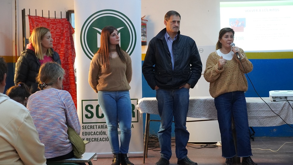 uso de las redes sociales en merlo (6)
