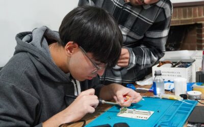 CURSOS TECNOLÓGICOS GRATUITOS PARA LOS VECINOS