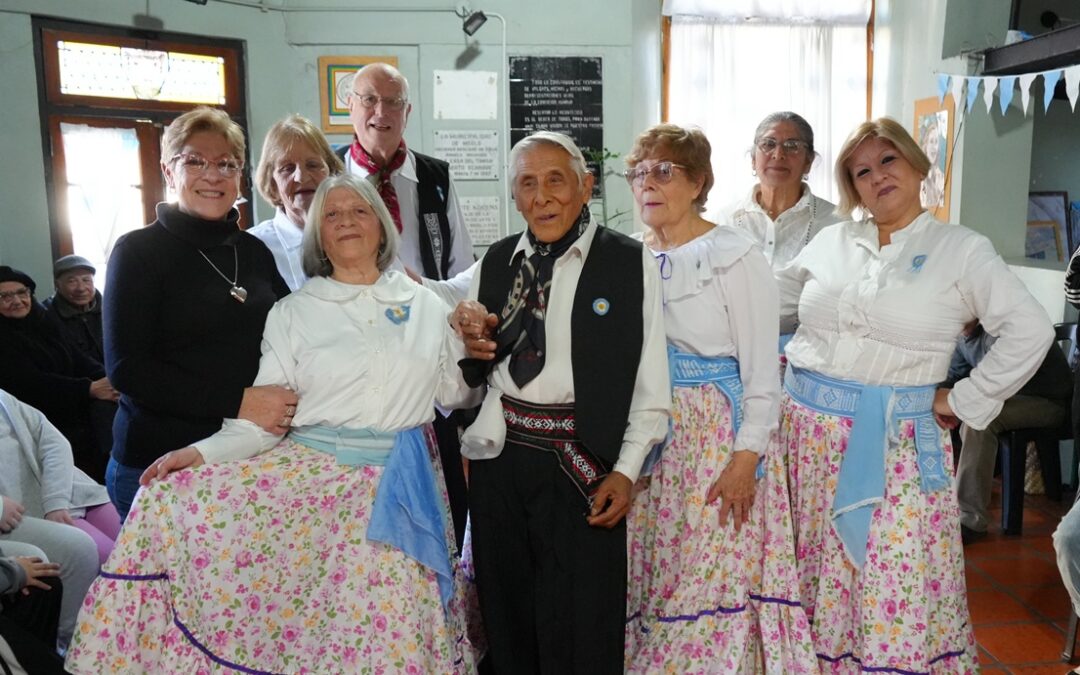 MERLO VIVE EL FOLKLORE