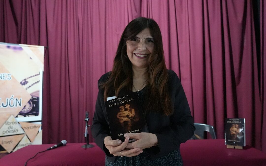 SE PRESENTÓ “LA SEDUCCIÓN DE LA OTRA ORILLA”
