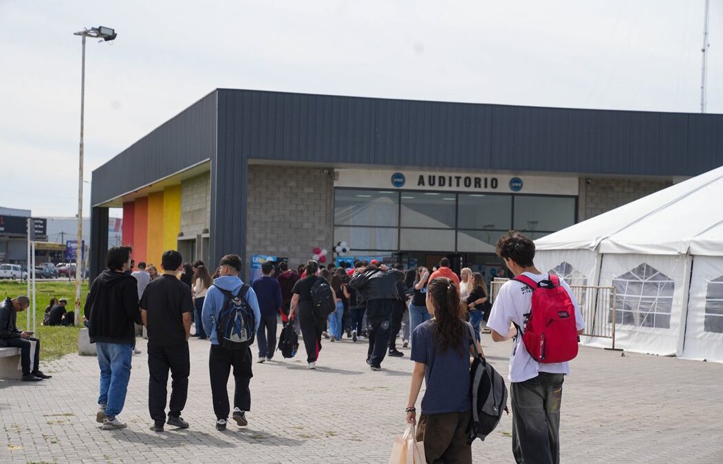 EXPO EDUCATIVA EN LA UNO