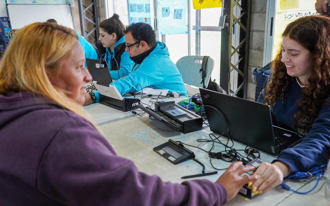 OPERATIVOS DE DOCUMENTACIÓN EN MERLO